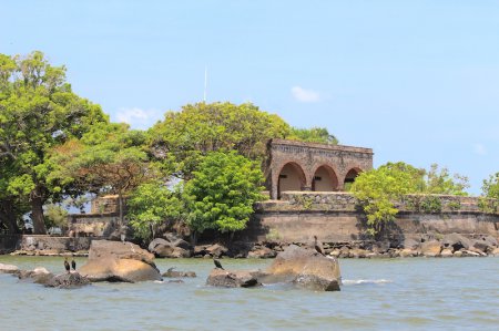 Kayaking to San Pablo Fortress